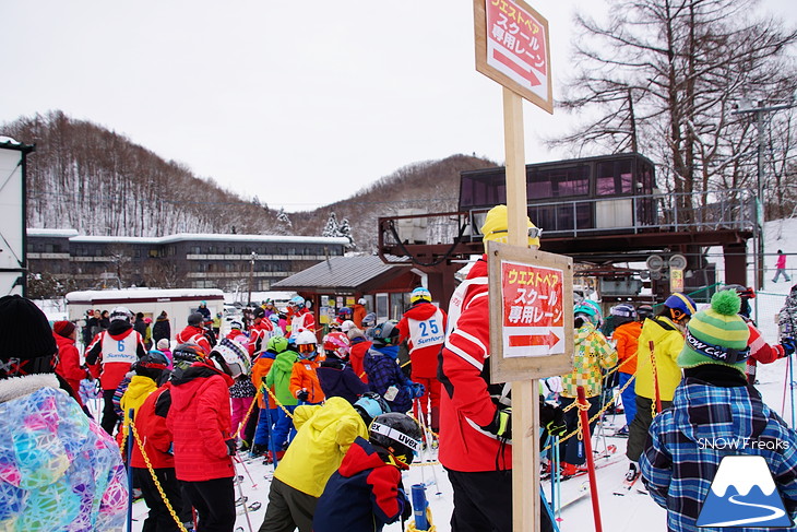 さっぽろばんけいスキー場 キッズからモーグル選手まで、レベルを問わず大賑わい♪